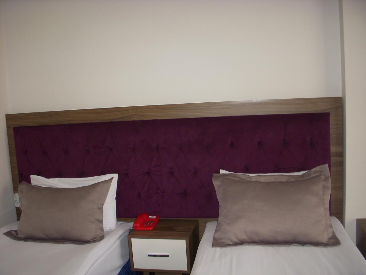 Hande Hotel Mustafakemalpaşa Exteriér fotografie