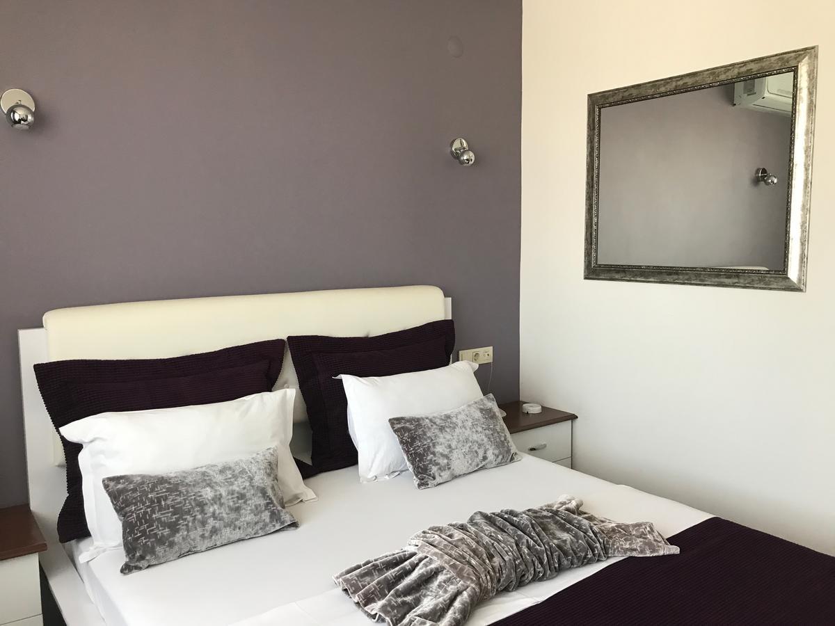 Hande Hotel Mustafakemalpaşa Exteriér fotografie