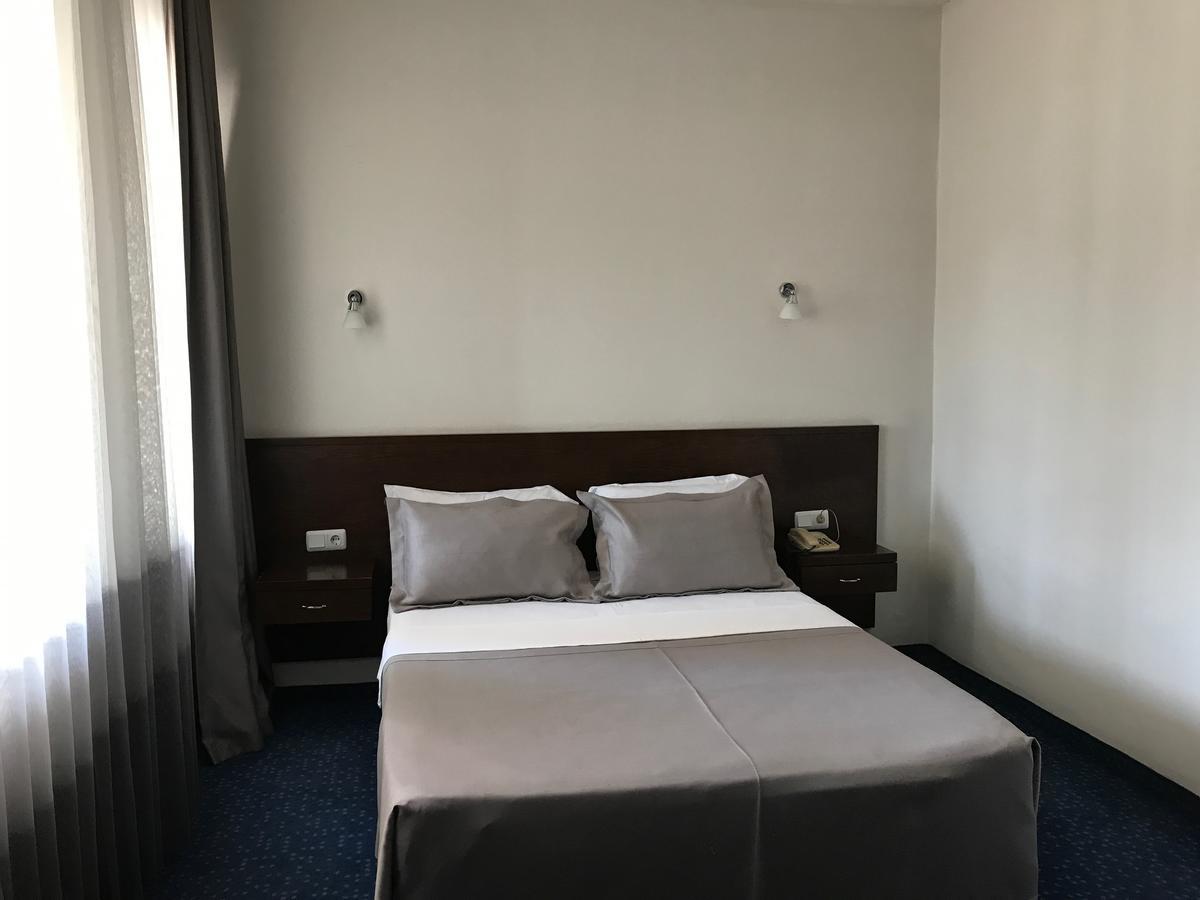 Hande Hotel Mustafakemalpaşa Exteriér fotografie