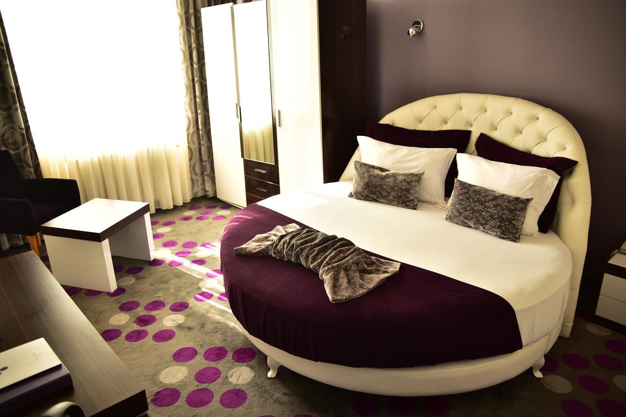 Hande Hotel Mustafakemalpaşa Exteriér fotografie