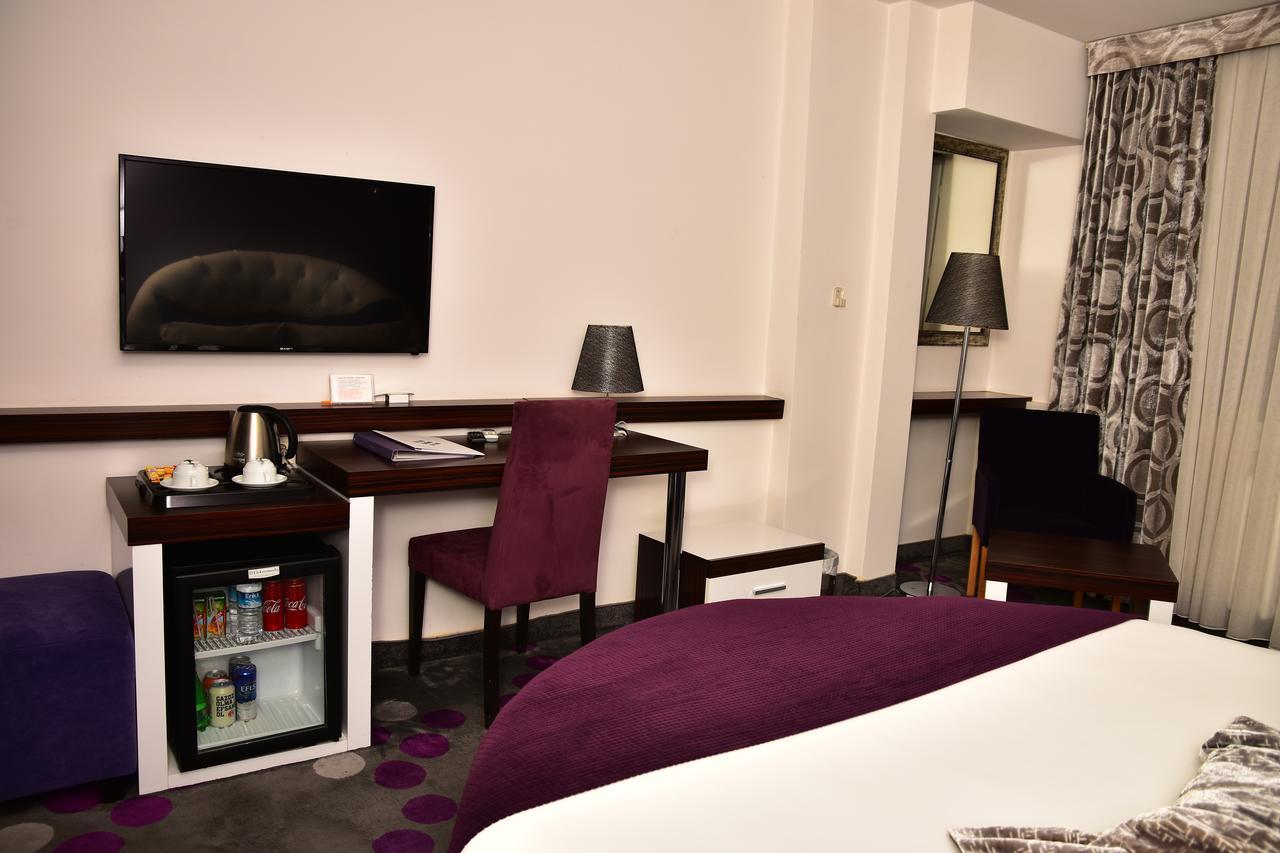 Hande Hotel Mustafakemalpaşa Exteriér fotografie