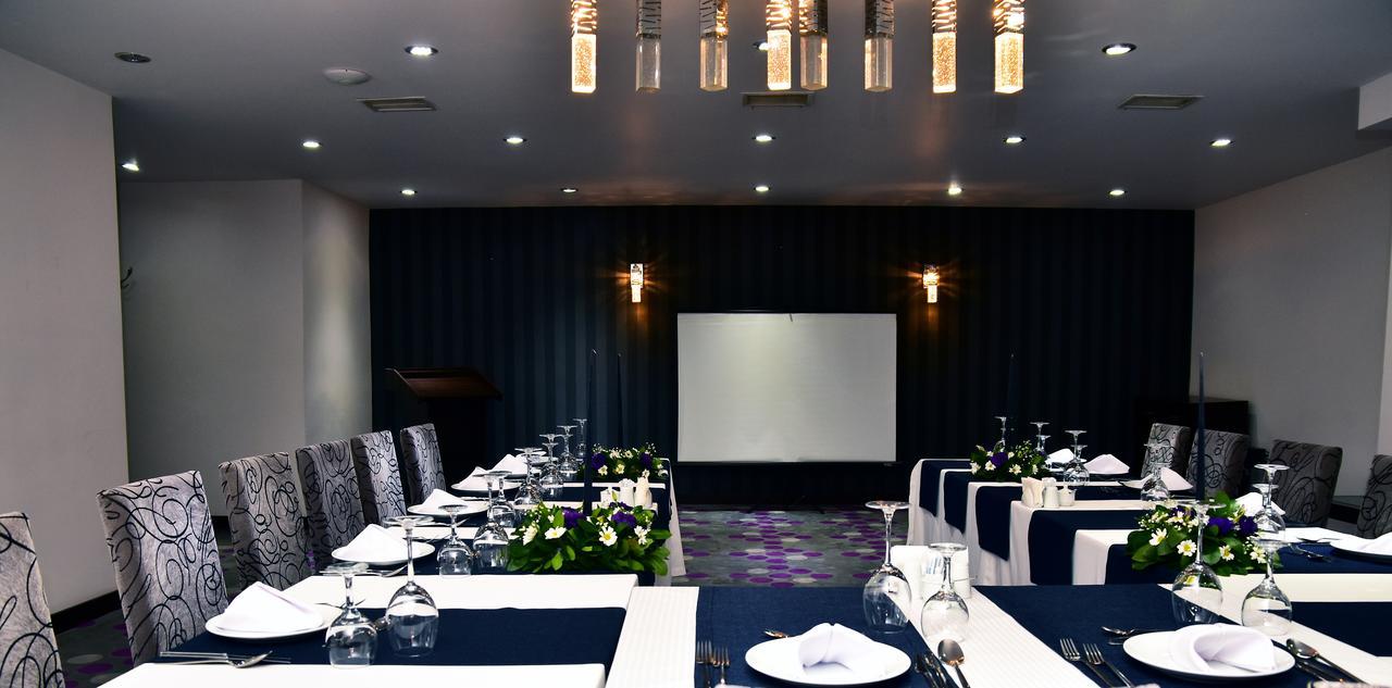 Hande Hotel Mustafakemalpaşa Exteriér fotografie